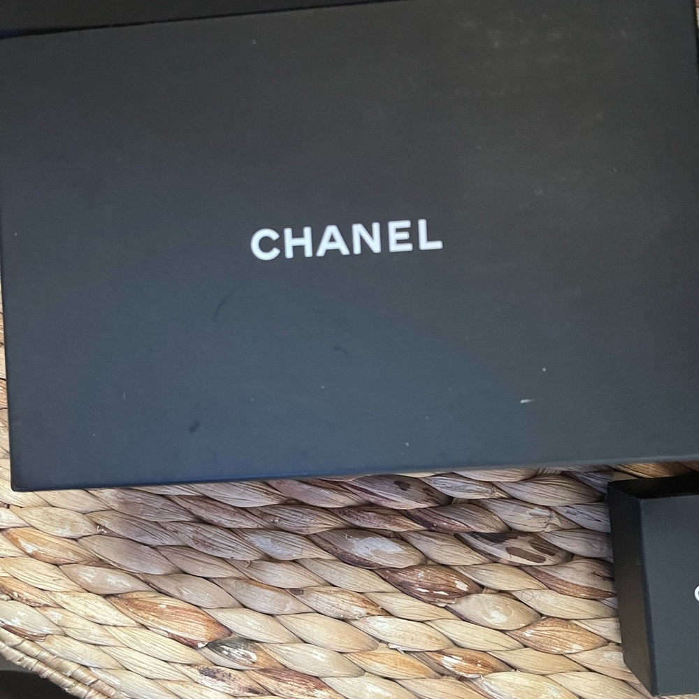 CHANEL Classic Black Gift Box